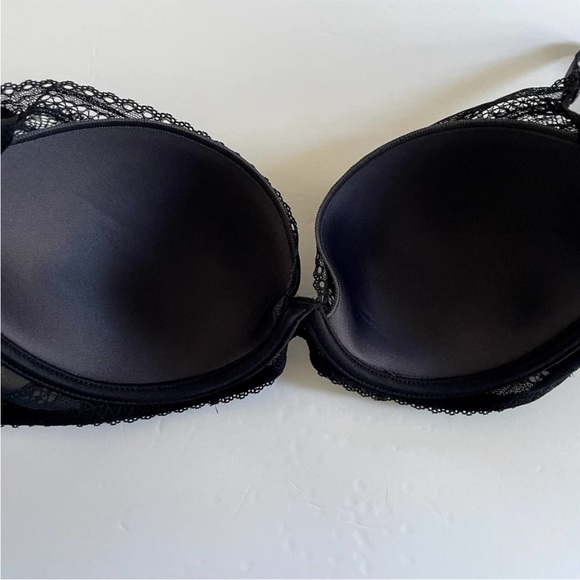 Chantelle lace bra - Picture 3 of 6